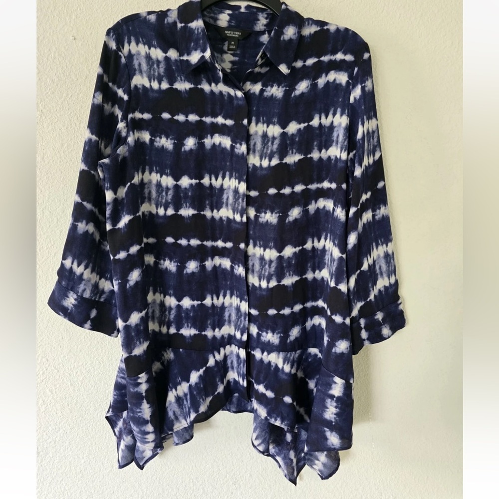 Simply Vera Tunic Women Sz M Tie Dye Button Up Flowy Tunic Asymmetrical New - Picture 3 of 12